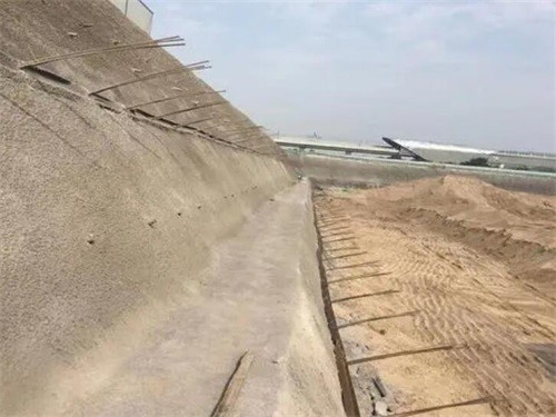 白城河道边坡加固